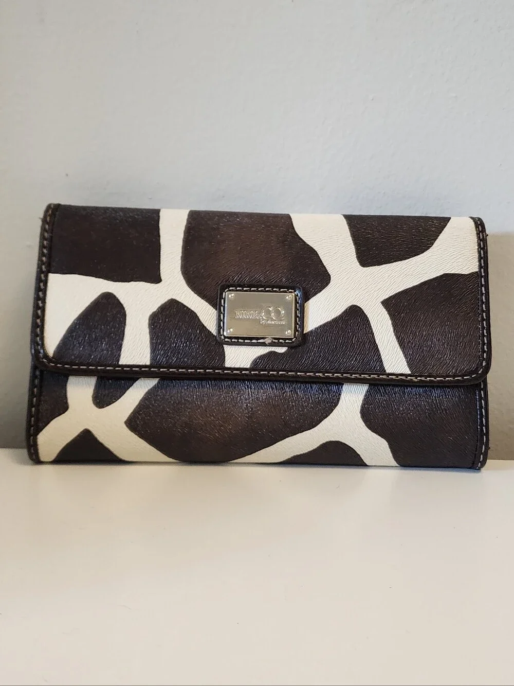 Nine & Co by Nine West Giraffe Print Trifold Wallet Clutch Continental Organizer
